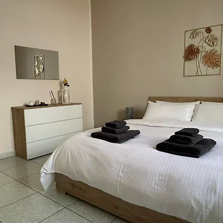 Apartament A Casa Di Maria Katania